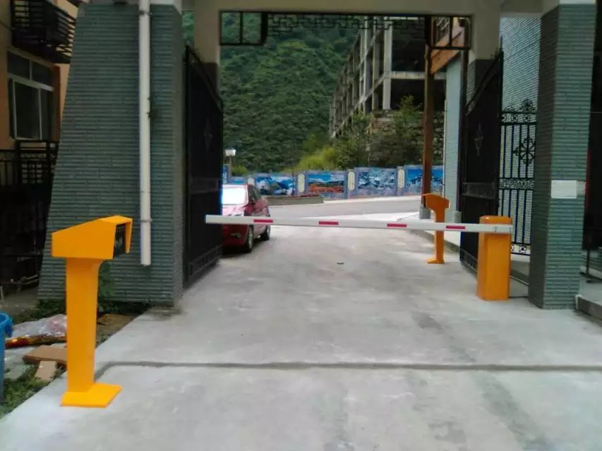 兴城市兴城市四川巴中市道闸